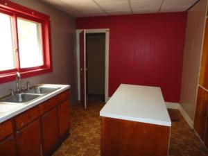 204 E Center St, Belding, MI 48809 photo 3