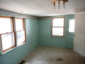204 E Center St, Belding, MI 48809 photo 4