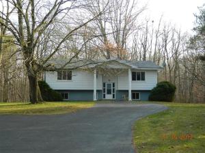 1952 142nd Ave, Dorr, MI 49323 photo 1