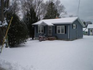8204 Third St, Onekama, MI 49675 photo 4