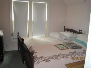 206 E Main St, Gobles, MI 49055 photo 8