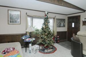1011 Elm St, Three Rivers, MI 49093 photo 6