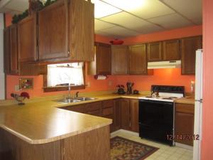470 Eighth St, Manistee, MI 49660 photo 9