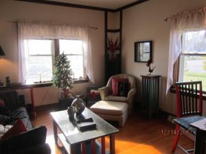 470 Eighth St, Manistee, MI 49660 photo 6