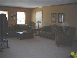 809 Pendleton Dr NE, Comstock Park, MI 49321 photo 5