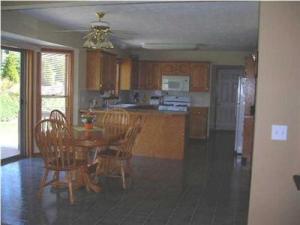 809 Pendleton Dr NE, Comstock Park, MI 49321 photo 3