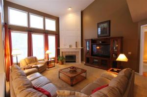 121 Fox Point Ct NE, Ada, MI 49301 photo 3