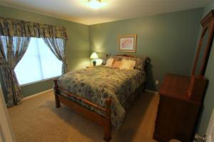 121 Fox Point Ct NE, Ada, MI 49301 photo 17