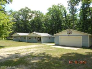 3494 E 96th St, Newaygo, MI 49337 photo 1
