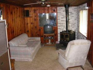 8585 16th, White Cloud, MI 49349 photo 3