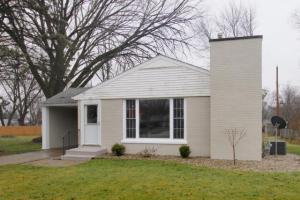 421 10th Ave, Three Rivers, MI 49093 photo 2