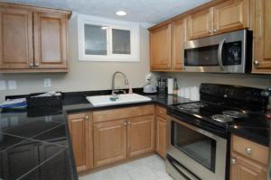 421 10th Ave, Three Rivers, MI 49093 photo 9