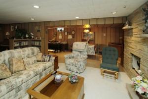 490 Sturgis Rd, Parchment, MI 49004 photo 18