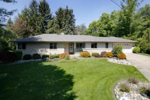490 Sturgis Rd, Parchment, MI 49004 photo 1
