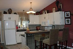 8390 Bolt Dr SE, Ada, MI 49301 photo 3