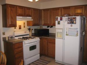 10660 N Riverview Dr, Plainwell, MI 49080 photo 4
