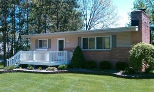 421 Adele Dr, Trufant, MI 49347 photo 1