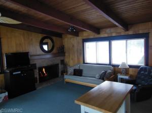421 Adele Dr, Trufant, MI 49347 photo 6