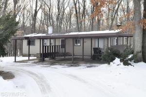 472 E M-89, Plainwell, MI 49080 photo 2