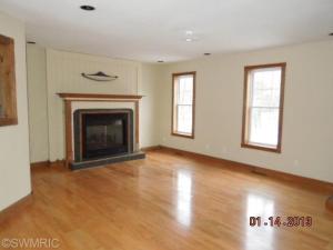 50141 Circle Dr, Dowagiac, MI 49047 photo 4