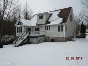 50141 Circle Dr, Dowagiac, MI 49047 photo 2