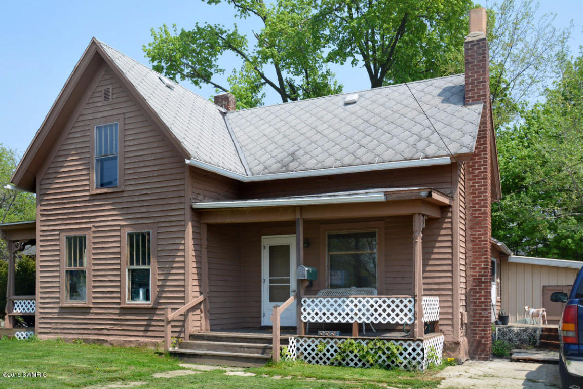 301 E Michigan Ave, Three Rivers, MI 49093 photo 1