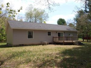1225 N Apple Dr, White Cloud, MI 49349 photo 11