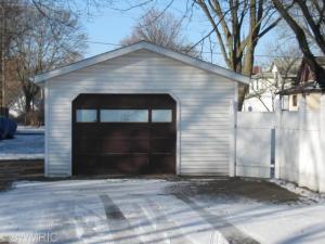 617 E Broadway St, Three Rivers, MI 49093 photo 2