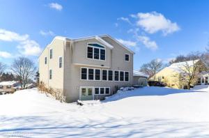 6239 Adacroft Dr SE, Ada, MI 49301 photo 3