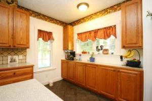 371 6th St, Plainwell, MI 49080 photo 8