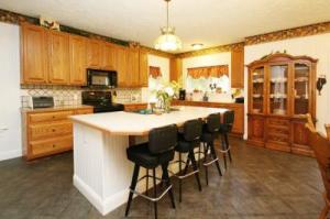371 6th St, Plainwell, MI 49080 photo 5