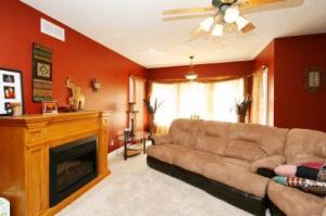 371 6th St, Plainwell, MI 49080 photo 4