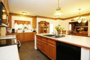 371 6th St, Plainwell, MI 49080 photo 7
