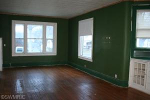 112 S Walker St, Bronson, MI 49028 photo 4