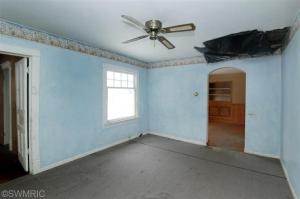 540 White Pigeon St, Constantine, MI 49042 photo 6