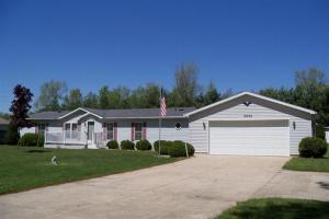 18046 Sixth Ave, Three Rivers, MI 49093 photo 1