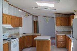 18046 Sixth Ave, Three Rivers, MI 49093 photo 2