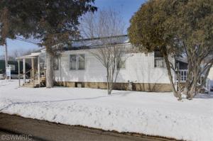 38 Avenue A, Springfield, MI 49037 photo 2