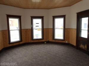 105 E Cherry St, Reading, MI 49274 photo 3