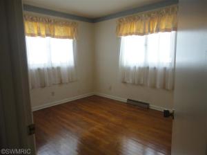 152 S Webster, White Cloud, MI 49349 photo 12