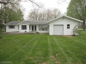 152 S Webster, White Cloud, MI 49349 photo 2