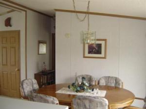 923 S Constantine, Three Rivers, MI 49093 photo 5