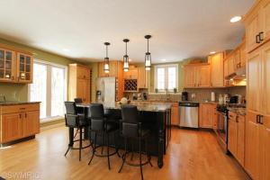3103 Foxfire Ln SE, Ada, MI 49301 photo 9