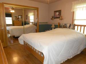 9730 Richmond, Belding, MI 48809 photo 10