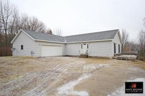 15835 Kane Rd, Plainwell, MI 49080 photo 1
