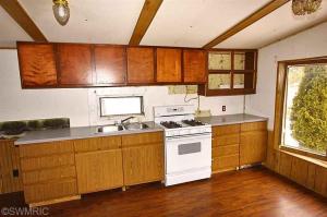 910 Levine St, Pullman, MI 49450 photo 5