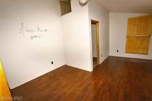 910 Levine St, Pullman, MI 49450 photo 14