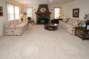 83 109th Ave, Plainwell, MI 49080 photo 2