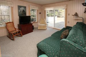 83 109th Ave, Plainwell, MI 49080 photo 7