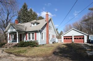 83 109th Ave, Plainwell, MI 49080 photo 1